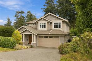 4529 Seawood Terr, Saanich