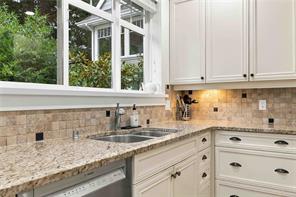 4529 Seawood Terr — listing photo 22 of 57