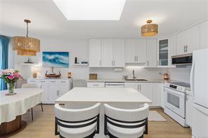 228-330 Dogwood St — listing photo 15 of 46