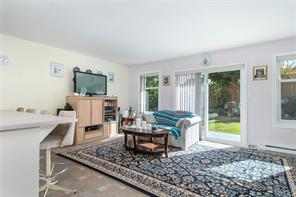 1667 Meadowbrook Dr — listing photo 16 of 41