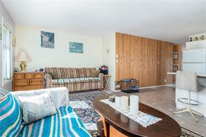 1667 Meadowbrook Dr — listing photo 18 of 41