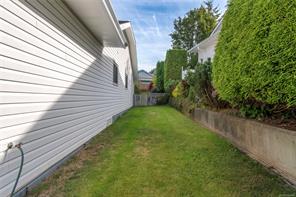 1667 Meadowbrook Dr — listing photo 41 of 41