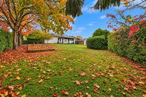 17-6766 Central Saanich Rd — listing photo 18 of 44