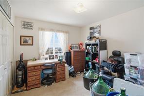 679 Georgia Ave — listing photo 14 of 26