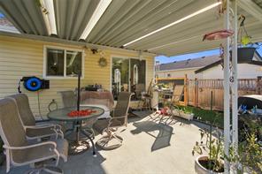 679 Georgia Ave — listing photo 21 of 26