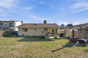 679 Georgia Ave — listing photo 22 of 26