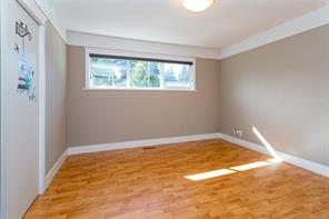 590 Ridley Dr — listing photo 17 of 35