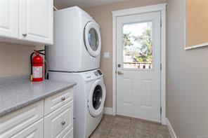 590 Ridley Dr — listing photo 20 of 35