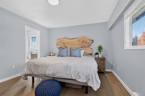 4291 Burbank Cres — listing photo 21 of 44