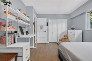 4291 Burbank Cres — listing photo 25 of 44
