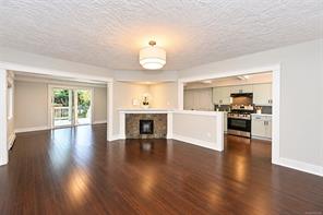 2834 Wyndeatt Ave — listing photo 16 of 67
