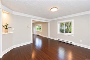 2834 Wyndeatt Ave — listing photo 23 of 67
