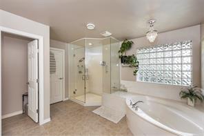 721 Country Club Dr — listing photo 29 of 54