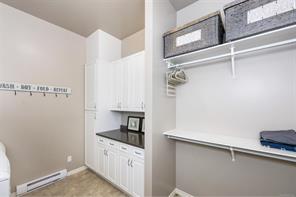 721 Country Club Dr — listing photo 40 of 54