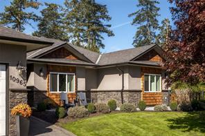10965 Marti Lane — listing photo 45 of 48
