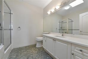 409-380 Waterfront Cres — listing photo 15 of 26