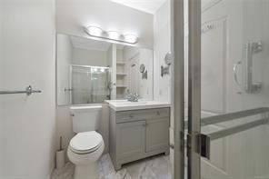 409-380 Waterfront Cres — listing photo 18 of 26