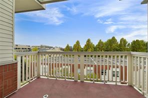 409-380 Waterfront Cres — listing photo 20 of 26