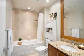 420-1375 Bear Mountain Pkwy — listing photo 19 of 35