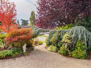 1158 Hadfield Ave — listing photo 39 of 44