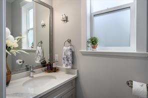 9048 Driftwood Dr — listing photo 23 of 71