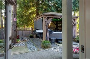 9048 Driftwood Dr — listing photo 50 of 71
