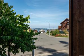 9048 Driftwood Dr — listing photo 60 of 71