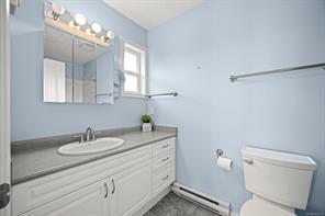 525 Church St — listing photo 18 of 42