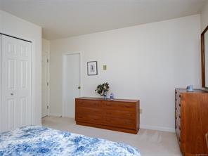 10-2566 Penrhyn St — listing photo 16 of 33