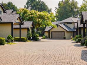 10-2566 Penrhyn St — listing photo 30 of 33