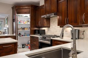 3026 Waterstone Way — listing photo 16 of 60