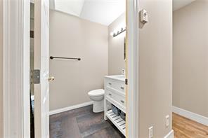 832 Parkside Way — listing photo 19 of 45