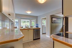 8136 Miracle Close — listing photo 14 of 92