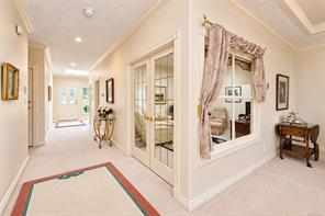 10-942 Boulderwood Rise — listing photo 13 of 52