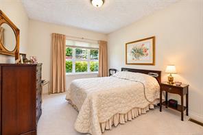 10-942 Boulderwood Rise — listing photo 30 of 52