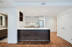 409-369 TYEE Rd — listing photo 16 of 34