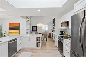 1176 Lee Rd — listing photo 16 of 71