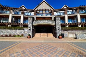 102/104A 1376 Lynburne Pl, Langford