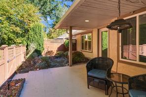 9-850 Arbutus St — listing photo 27 of 35