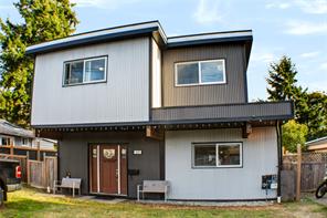635 Hoffman Ave, Langford
