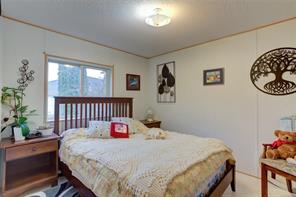 300 Lake Park Rd — listing photo 28 of 63