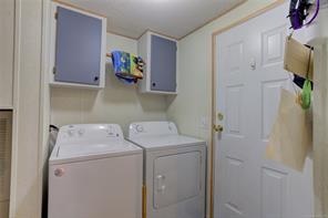 300 Lake Park Rd — listing photo 30 of 63