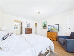 401-1665 Oak Bay Ave — listing photo 28 of 42