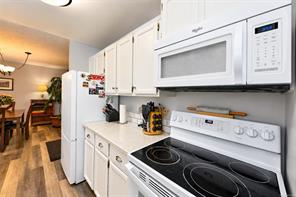 309-18 King George St — listing photo 14 of 38