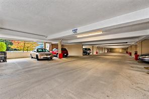 309-18 King George St — listing photo 35 of 38