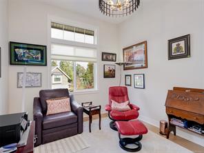 1307 Champions Crt — listing photo 17 of 40