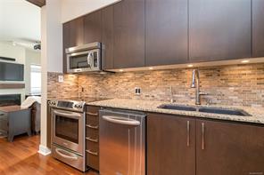 302-1395 Bear Mountain Pkwy — listing photo 20 of 33
