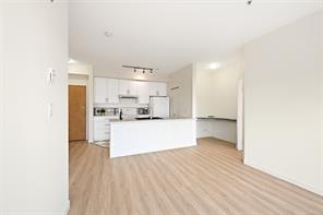 309-1550 Church Ave — listing photo 19 of 28
