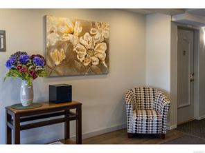 307-2095 Oak Bay Ave — listing photo 25 of 31