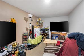 847 Old Esquimalt Rd — listing photo 45 of 57